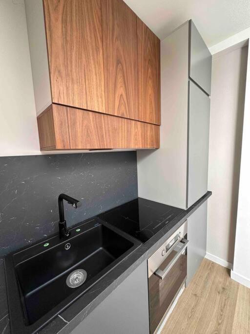 U-Sleep : Appartement 2 Chambres リエージュ エクステリア 写真